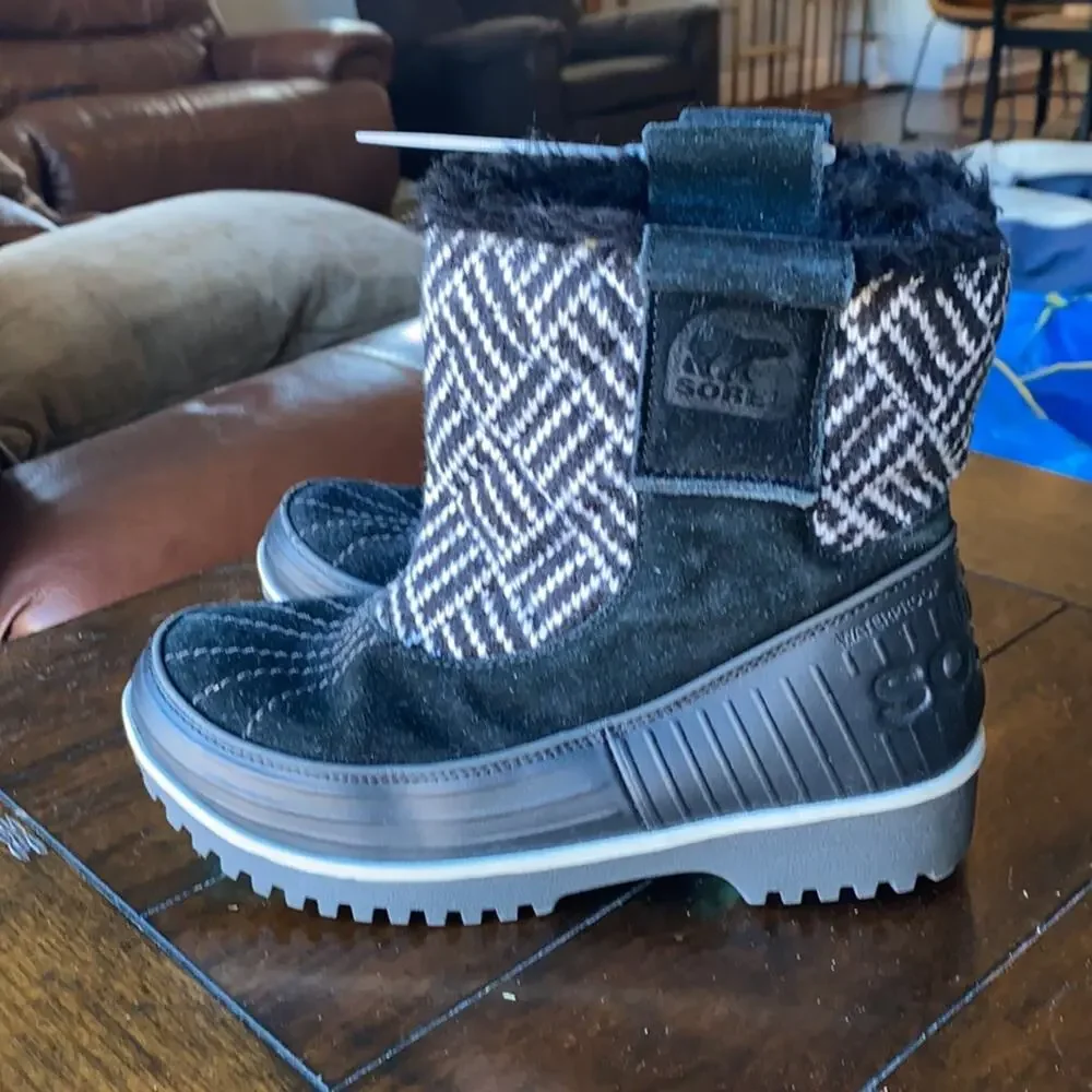 Sorel Youth Girl's Tivoli II Pull On Winter Boot winter vacation school sz 4